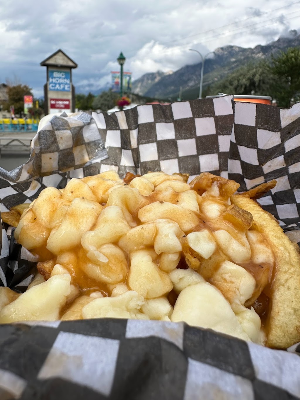 The Snack Bar by Street Avenue Food | 7535 Main St W, Radium Hot Springs, BC V0A 1M0, Canada | Phone: (250) 409-5172