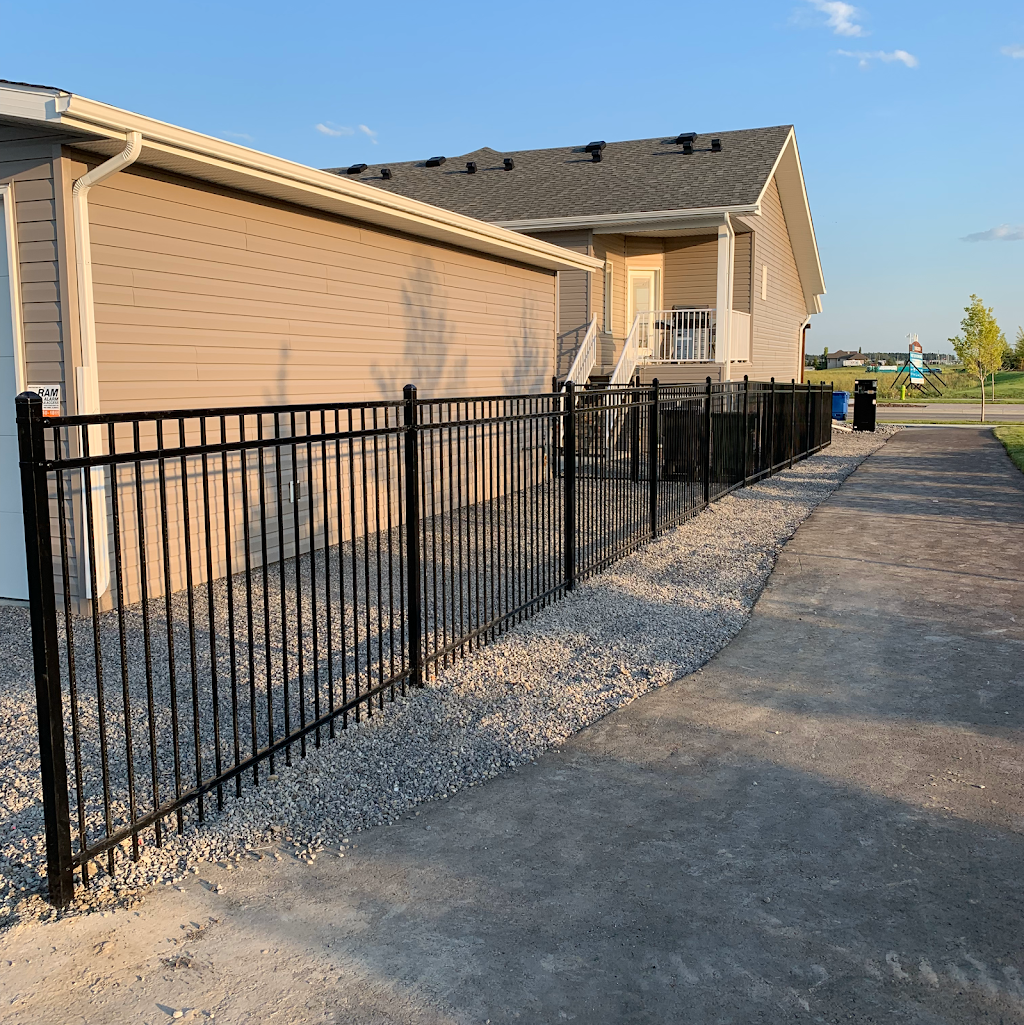 Central Alberta Fencing Inc. | 25 Belich Cres, Red Deer County, AB T4S 2K5, Canada | Phone: (403) 986-5484