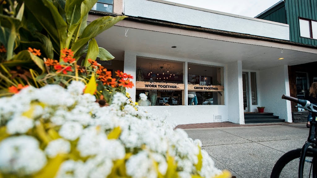 The Common | 38016 Cleveland Ave, P1159, Station, Main St, Squamish, BC V8B 0A1, Canada | Phone: (778) 906-0405