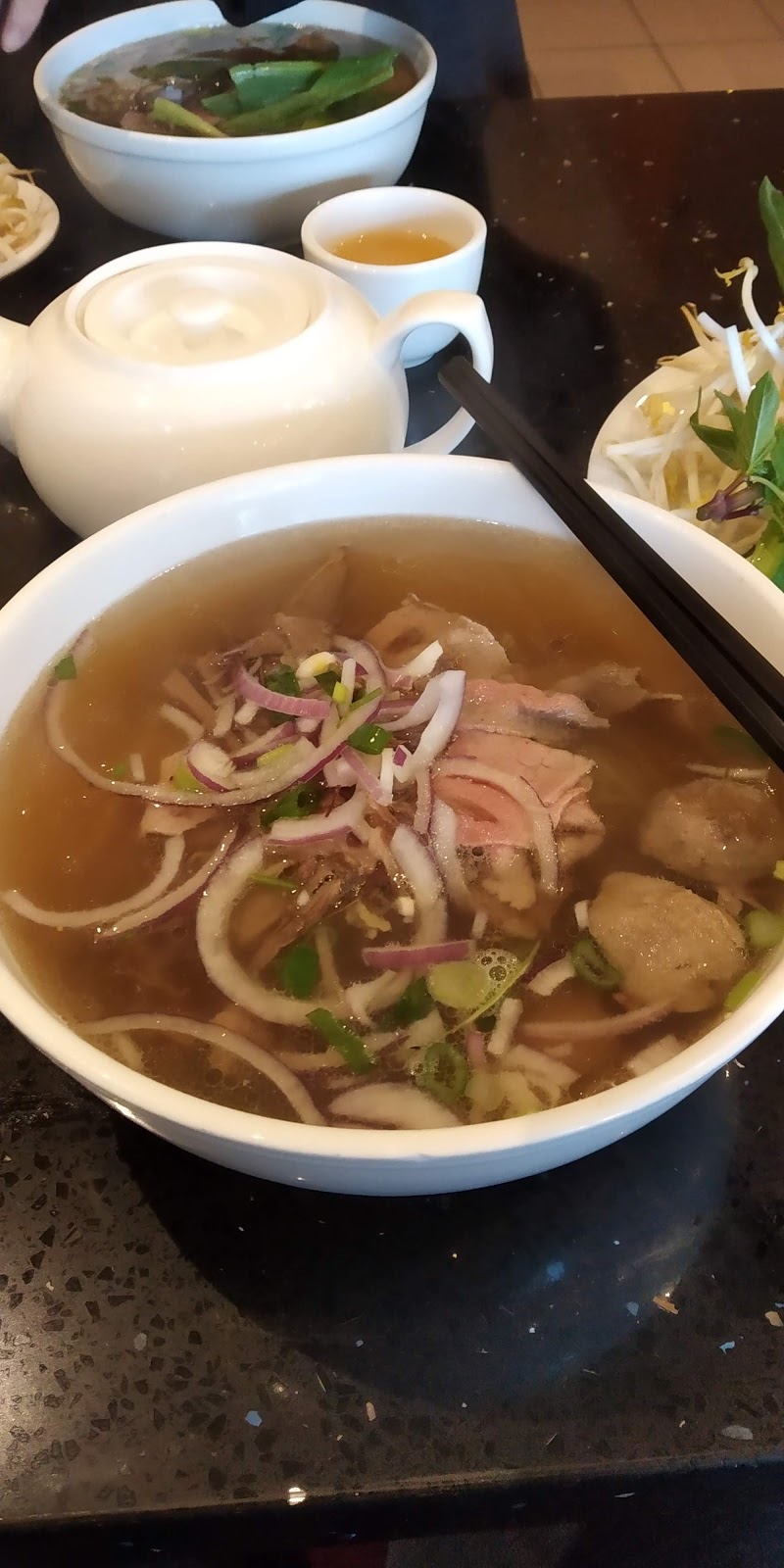 Com Pho Asia | 16635 Yonge St, Newmarket, ON L3X 1W4, Canada | Phone: (905) 830-9626