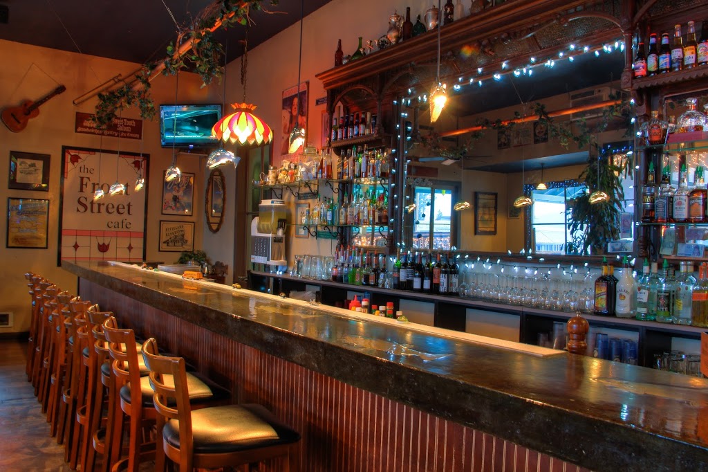 Blue Water Bar & Grill | 7 Spring St, Friday Harbor, WA 98250, USA | Phone: (360) 378-2245