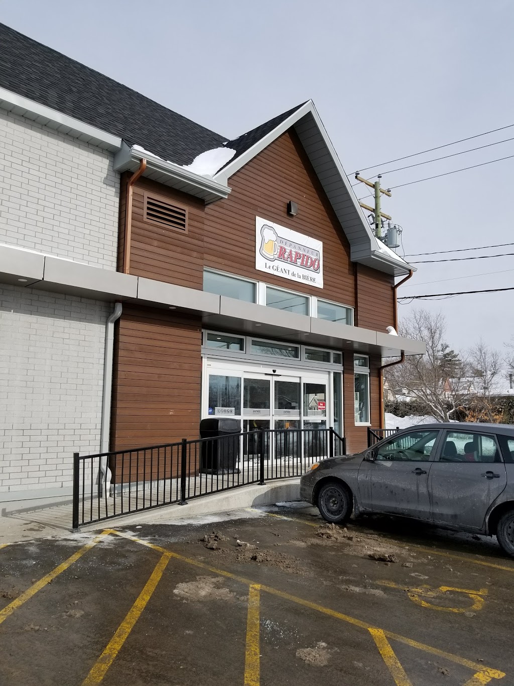 Dépanneur Rapido | 43 Rue Front, Gatineau, QC J9H 4X4, Canada | Phone: (819) 684-7345