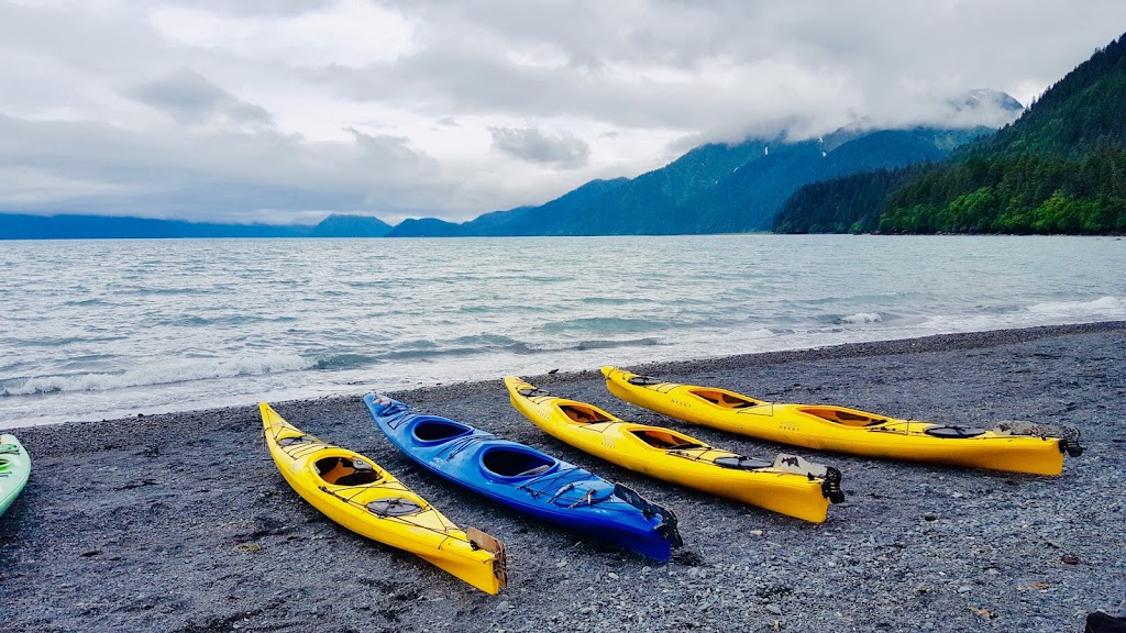 Squamish Boat Rentals (Office) | 38124 Loggers Ln, Squamish, BC V8B 0K1, Canada | Phone: (855) 569-5483