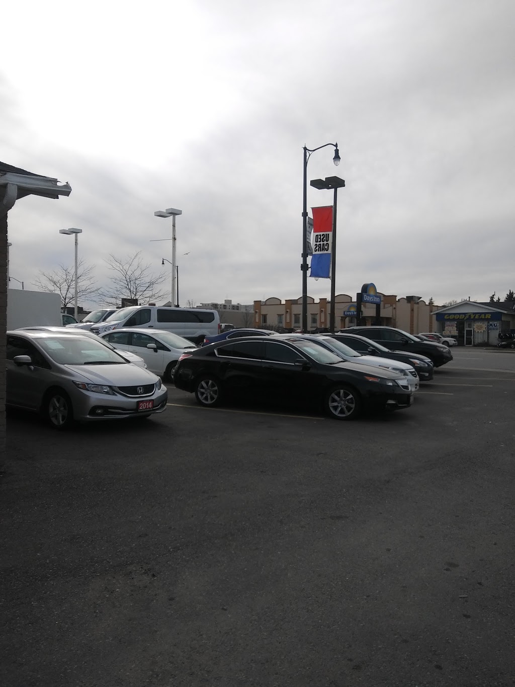 Toronto Car Sales & Auto Service | 243 Queen St E, Brampton, ON L6W 2B5, Canada | Phone: (416) 857-5700