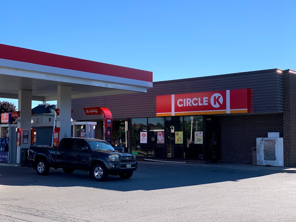 Esso | 87 Victoria St S, Goderich, ON N7A 3H8, Canada | Phone: (519) 524-2126