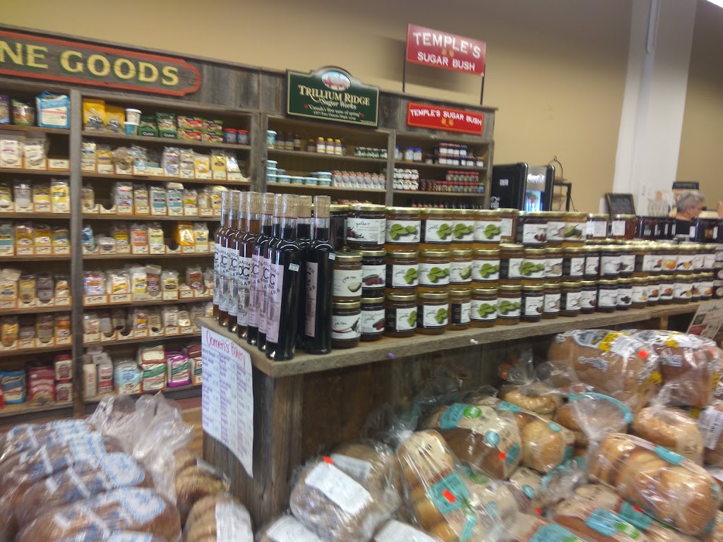 Glenburnie Grocery | 2454 Perth Rd, Glenburnie, ON K0H 1S0, Canada | Phone: (613) 542-6234