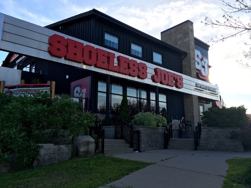 Shoeless Joes Sports Grill | 1250 Brant St, Burlington, ON L7P 1X8, Canada | Phone: (905) 331-7463