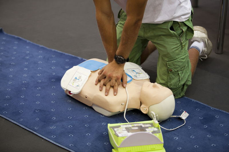 Heart 2 Heart First Aid CPR Training Burlington | 760 Brant St, Burlington, ON L7R 4B7, Canada | Phone: (289) 768-6197