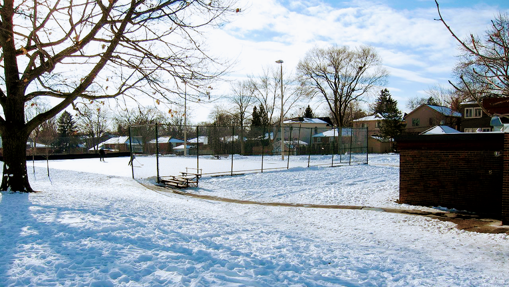 Nicks Hockey Rink And Tennis Courts | Swan Ave, Toronto, ON M9B 1V1, Canada | Phone: (647) 575-9585