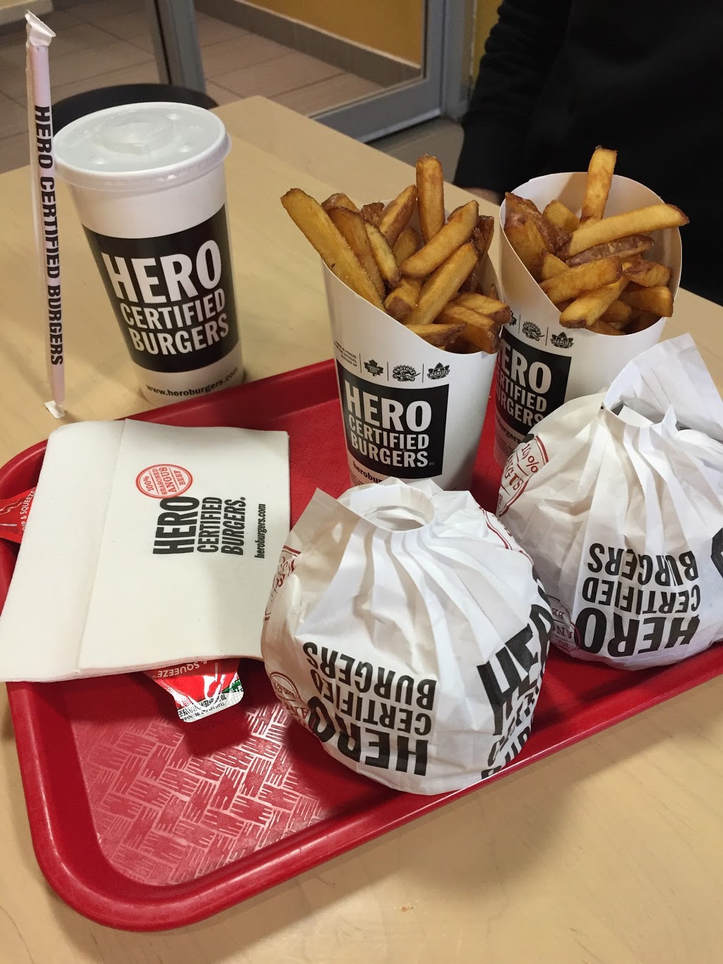 Hero Certified Burgers | 2690 Erin Centre Blvd unit 7, Mississauga, ON L5M 5P5, Canada | Phone: (905) 608-8999