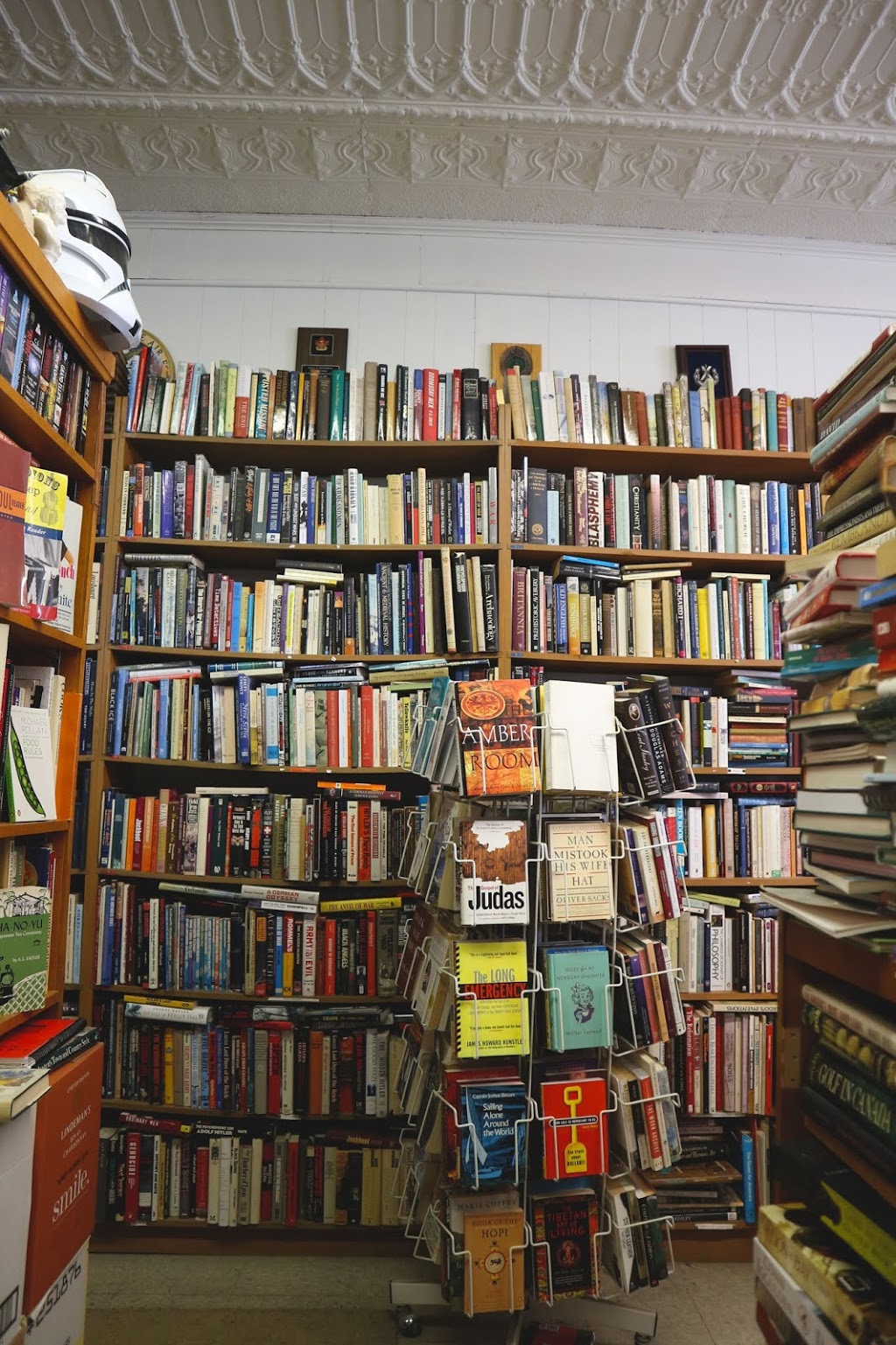 MM Books | 4 Asa St, Kemptville, ON K0G 1J0, Canada | Phone: (613) 258-6800