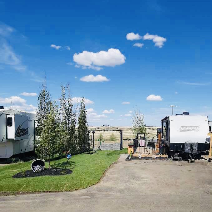 Raptor Ridge RV Resort | 701 AB-576, Drumheller, AB T0J 0Y0, Canada | Phone: (403) 921-8677