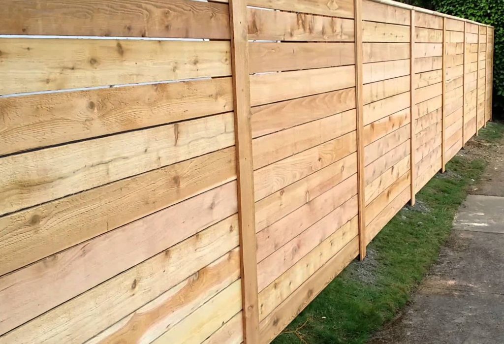 UpRight Fencing | 205045 ON-26, Owen Sound, ON N4K 5W4, Canada | Phone: (289) 880-3738