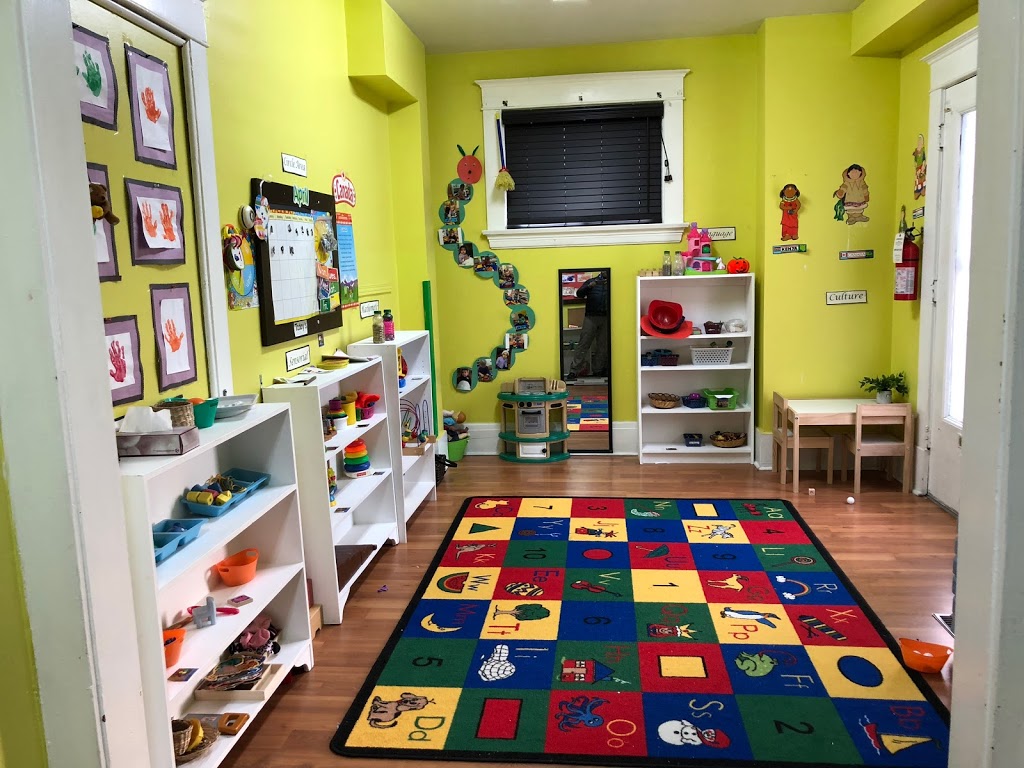 Songbirds Montessori School - Brampton Downtown | 49 Wellington St W, Brampton, ON L6Y 1K8, Canada | Phone: (905) 451-7757