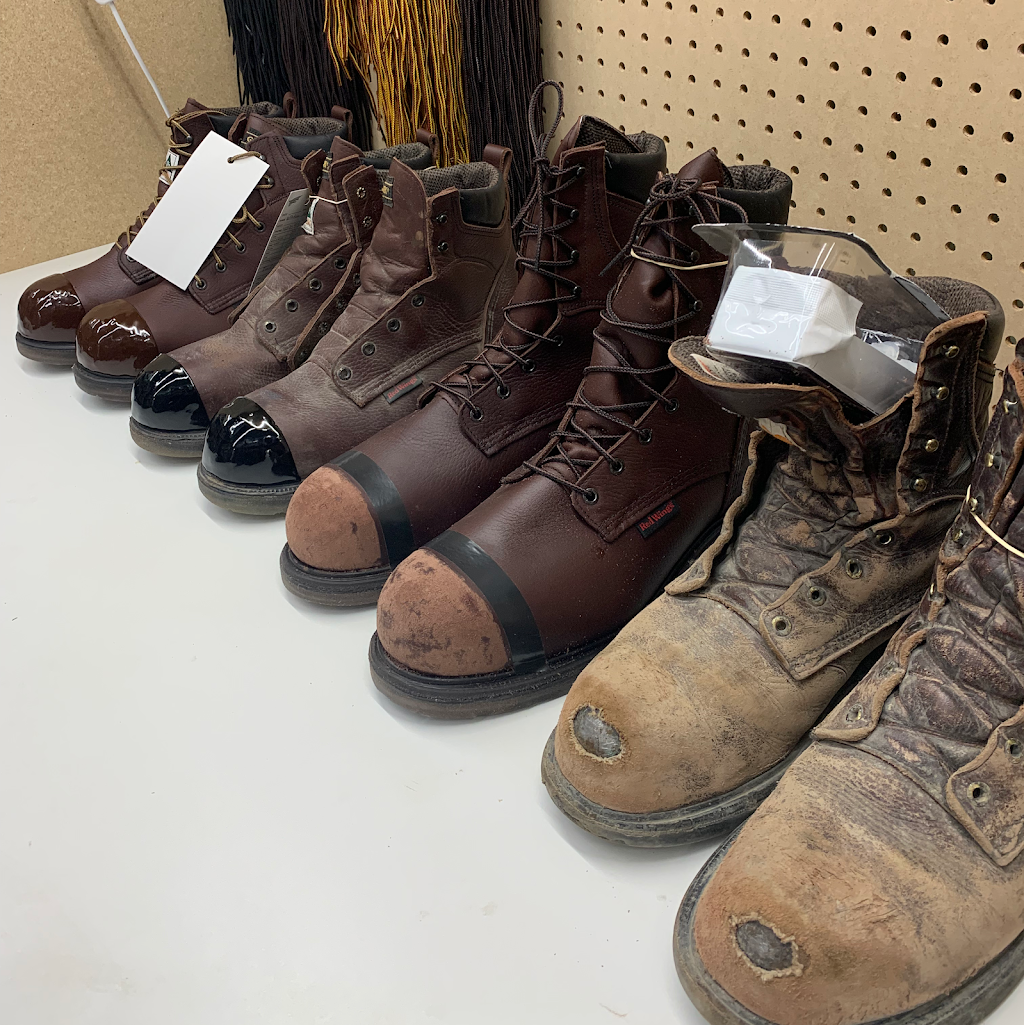 Red Wing - Lethbridge, AB | 3829 Mayor Magrath Dr S #20, Lethbridge, AB T1K 8E2, Canada | Phone: (403) 320-5199