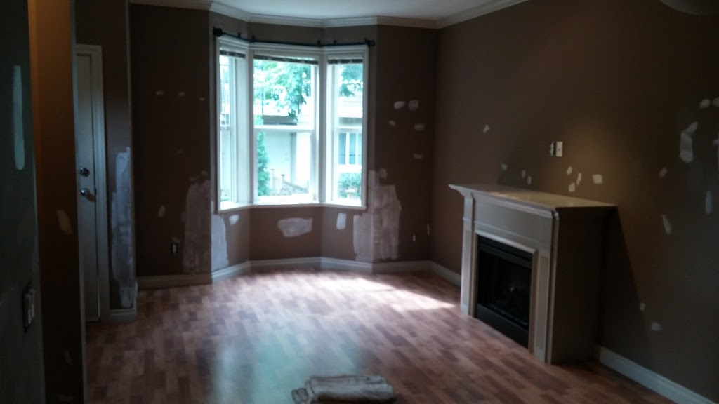 Painter Chilliwack | 46235 Magnolia Ave, Chilliwack, BC V2P 3J1, Canada | Phone: (604) 791-8898