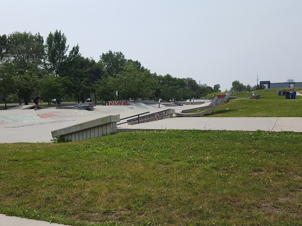 Beach Skateboard Park | Coxwell & Lakeshore Blvd. East, 1420 Lake Shore Blvd E, Toronto, ON M4L 6T1, Canada | Phone: (416) 338-4386