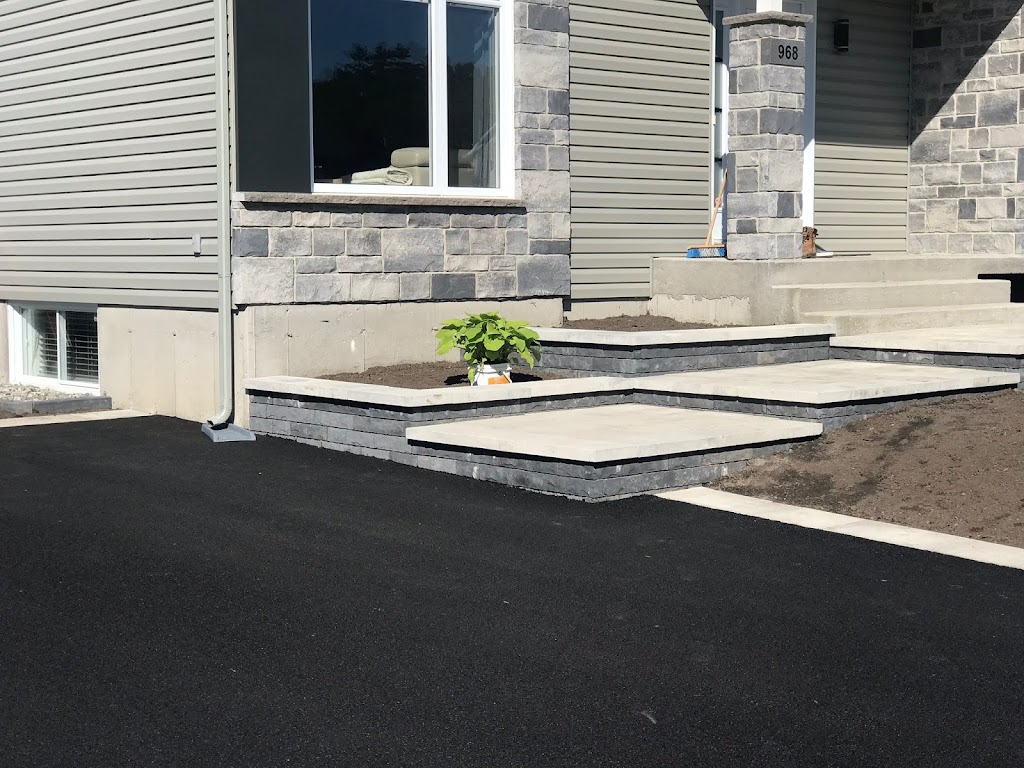 Pavage Excellence | 1045 R. Pierre-Perrault #103, Lévis, QC G7A 0Y1, Canada | Phone: (418) 932-0699