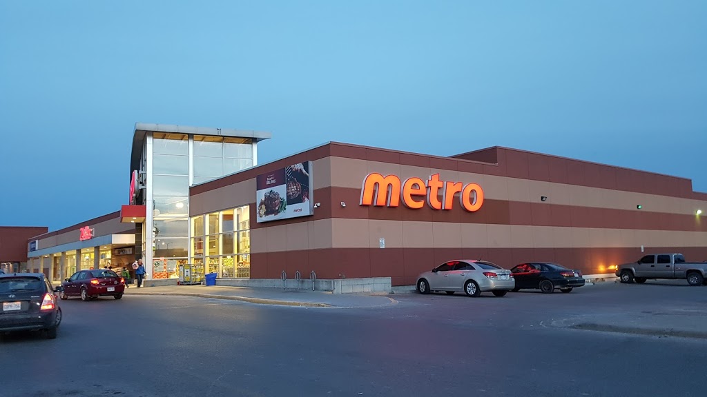 Metro | 243 King St E, Bowmanville, ON L1C 3X1, Canada | Phone: (905) 623-3888