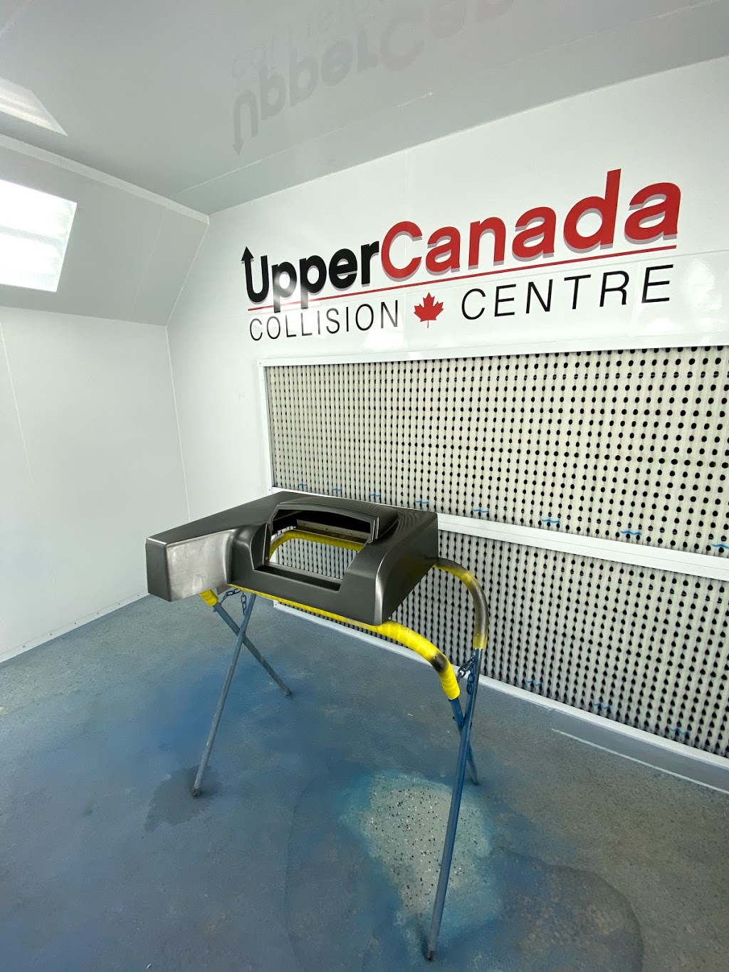 Upper Canada Collision Centre Inc. | 25 George St Unit 2, Newmarket, ON L3Y 4V4, Canada | Phone: (905) 953-1221