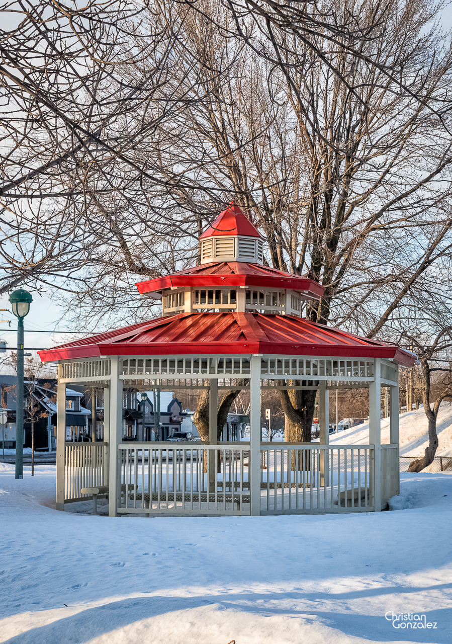 Parc Carré-Dorion | Autoroute du Souvenir, Vaudreuil-Dorion, QC J7V 0H4, Canada