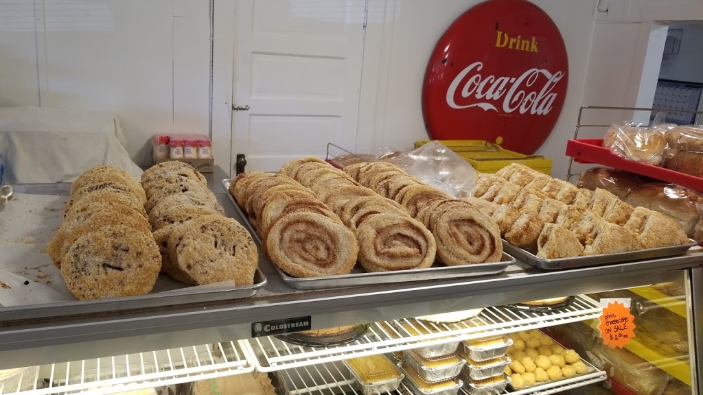 Einfelds Bakery Ltd | 112 Birch Ave, Victoria Beach, MB R0E 2C0, Canada | Phone: (204) 756-2533