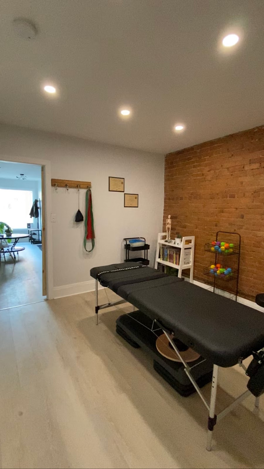 Connected Wellness Cobourg | 249 Division St, Cobourg, ON K9A 3P9, Canada | Phone: (905) 995-4492