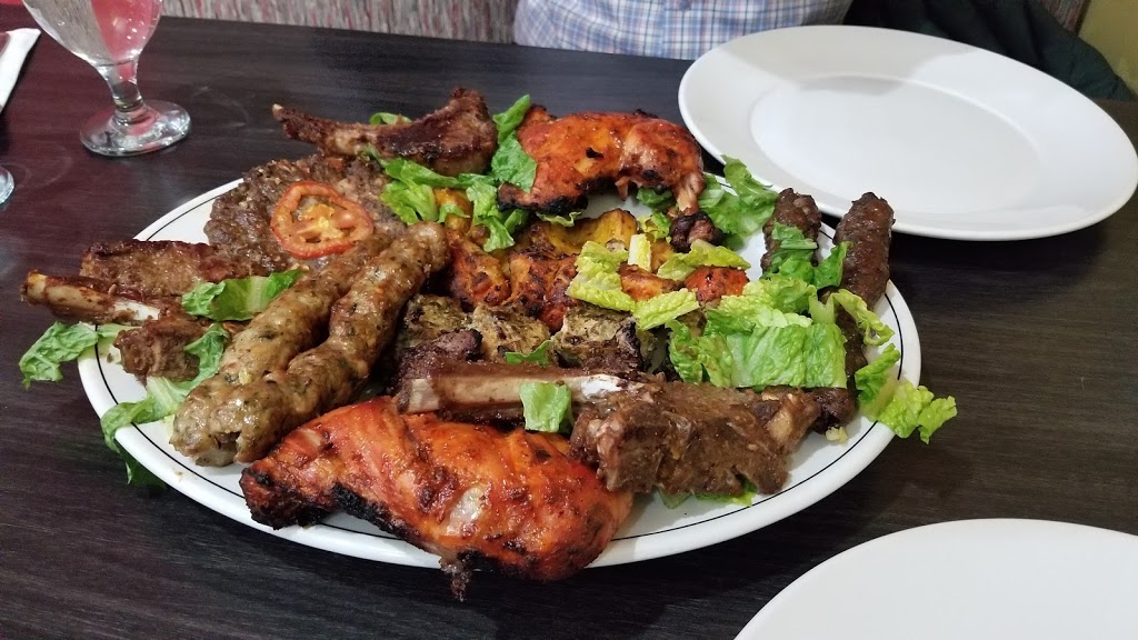 BBQ Hut Pakistani Grill | 435 Notre Dame Ave, Winnipeg, MB R3B 1R4, Canada | Phone: (204) 221-4144