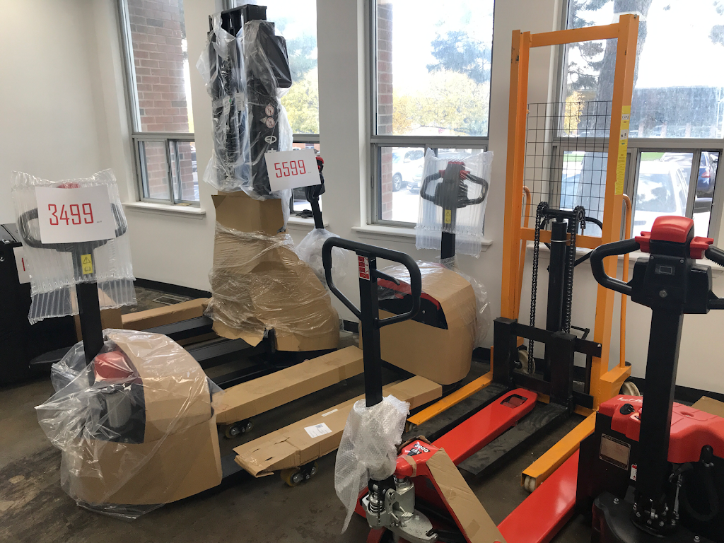 Tiger Commercial Equipment Floor Scrubber/Forklift | 187 Steelcase Rd W unit 12 unit 12, Markham, ON L3R 2R9, Canada | Phone: (905) 341-1610