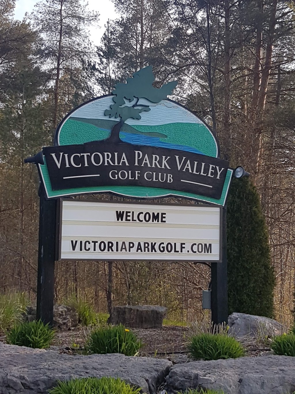 Victoria Park Valley Golf Club - Closed For the Season | 7660 Maltby Rd E, Puslinch, ON N0B 2J0, Canada | Phone: (519) 821-1441