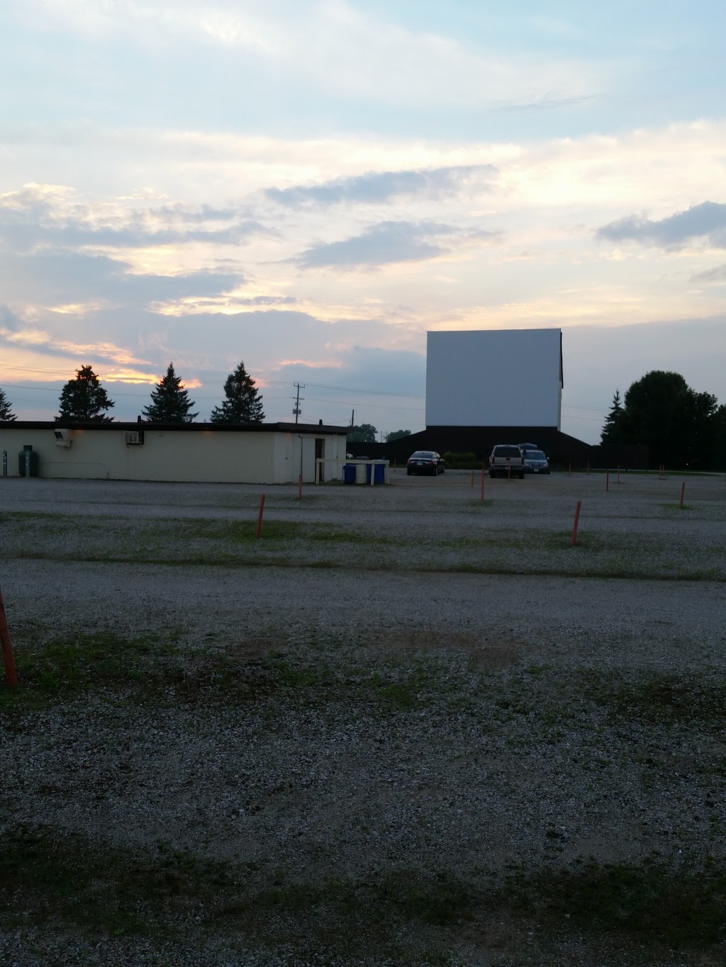 Hanover Drive-In Theatre | 033277 County Rd 28, Hanover, ON N4N 1N7, Canada | Phone: (519) 364-2066