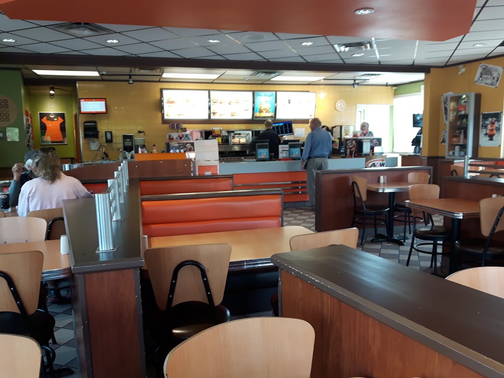 A&W Canada | 238 Main St, Selkirk, MB R1A 1S2, Canada | Phone: (204) 482-5417