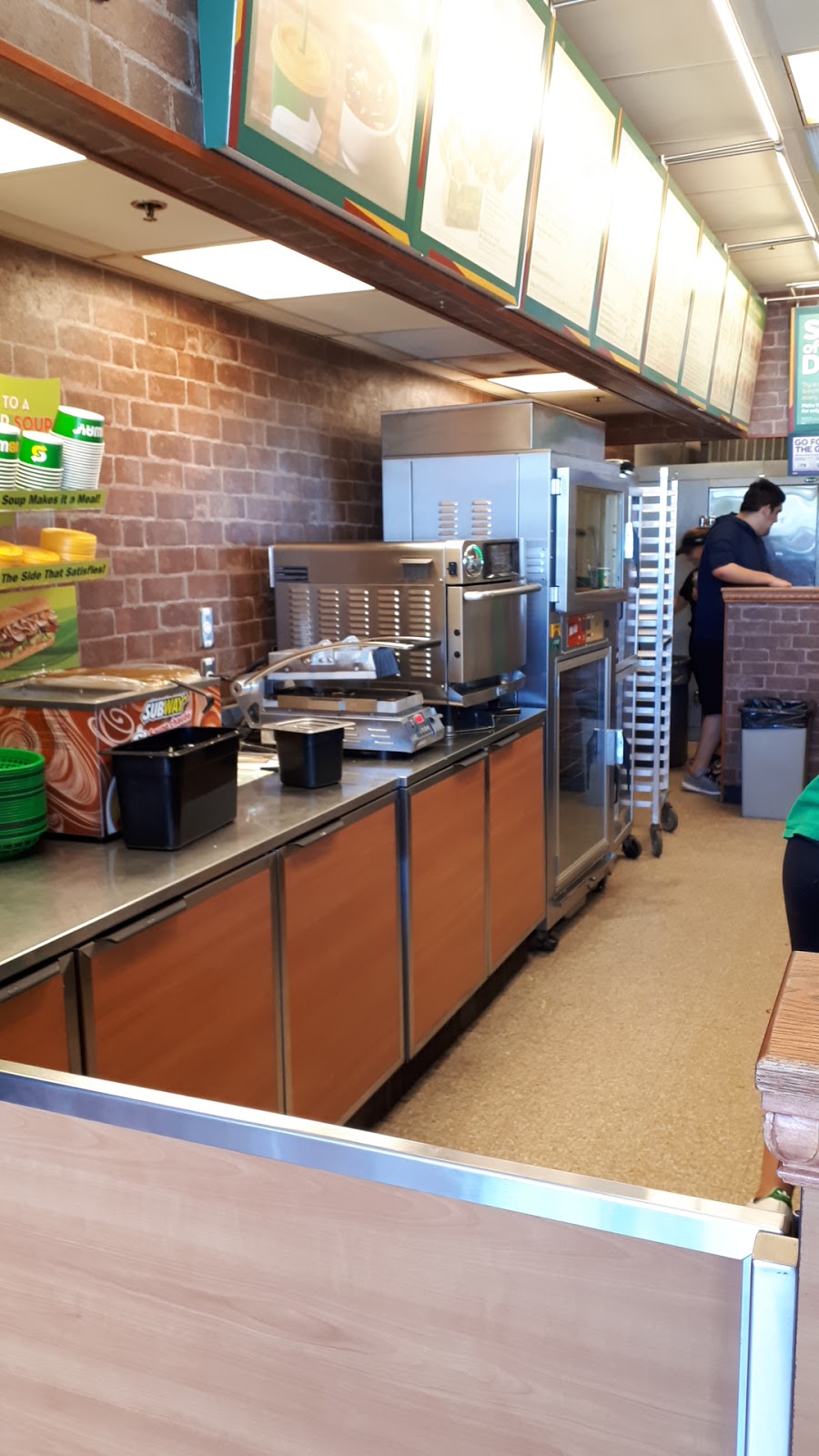 Subway | 2756 Chamberland St #5, Rockland, ON K4K 0B2, Canada | Phone: (613) 446-5935