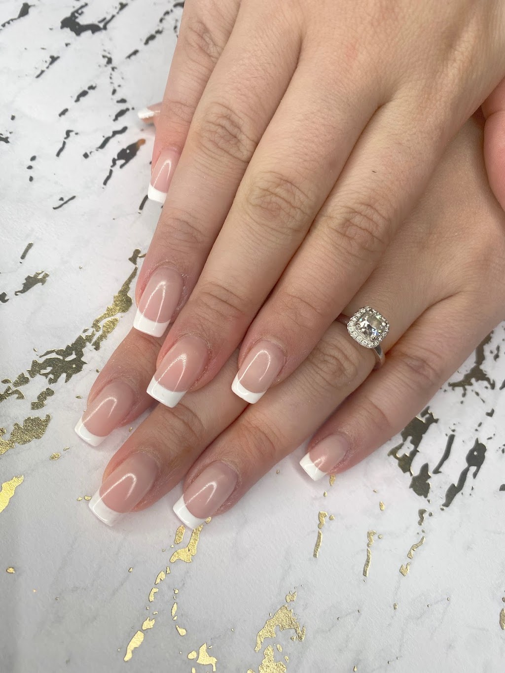 Ritas Luxury Nails & Beauty | 800 Upper Wentworth St, Hamilton, ON L9A 5H2, Canada | Phone: (365) 336-2710