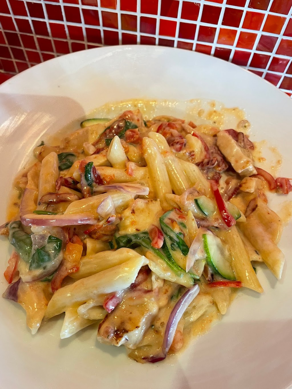 Mia Pasta | 2304 Bd René Lévesque, Jonquière, QC G7S 5Y5, Canada | Phone: (418) 695-2330