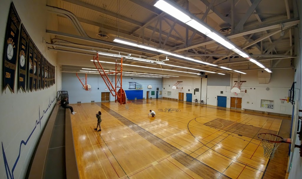 Northview Heights Secondary School | 550 Finch Ave W, North York, ON M2R 1N6, Canada | Phone: (416) 395-3290