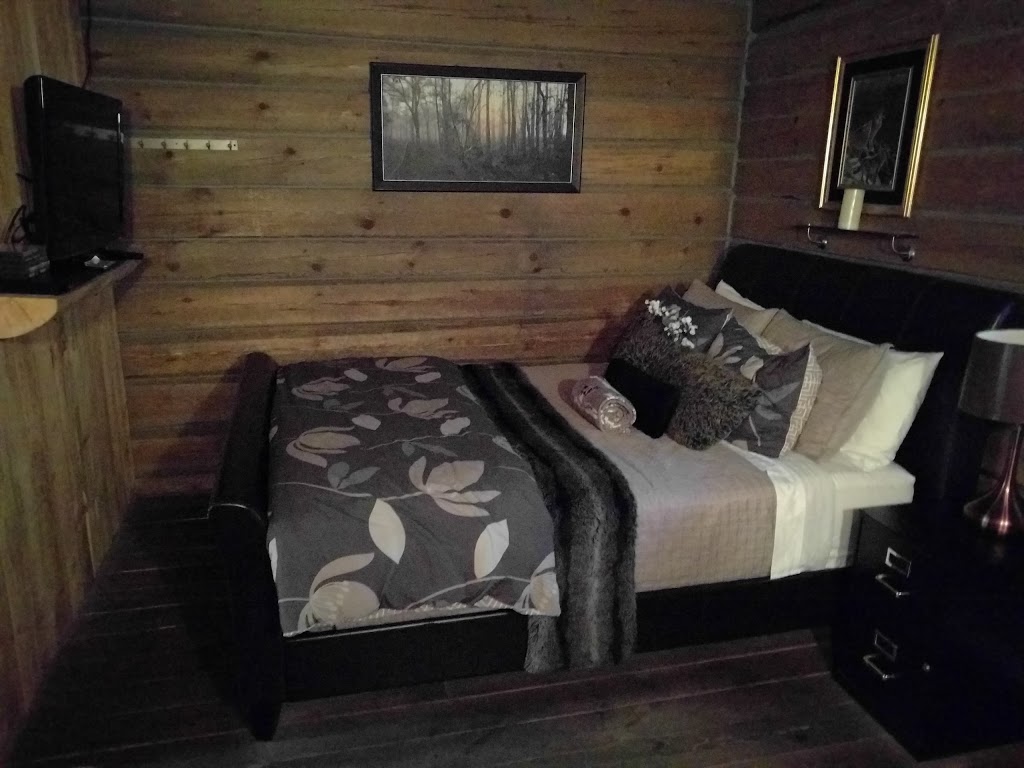 Chalets Enchantés | 4000 Boulevard Trudel E, Saint-Boniface, QC G0X 2L0, Canada | Phone: (819) 698-9988