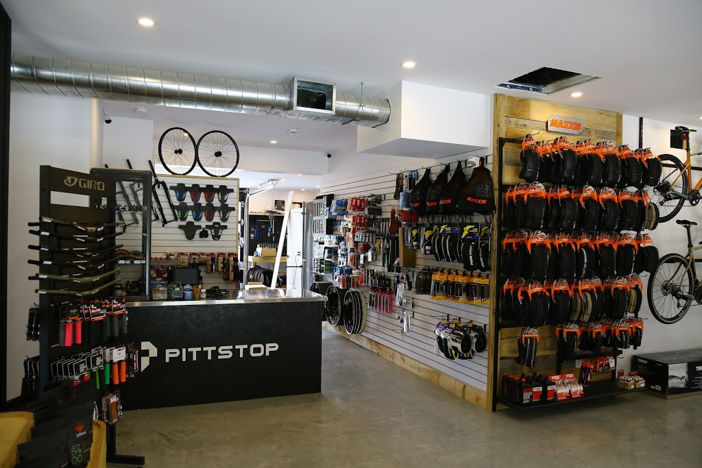 Pittstop Vélo-Café | 80 Boulevard de Bromont, Bromont, QC J2L 2K3, Canada | Phone: (450) 534-3777