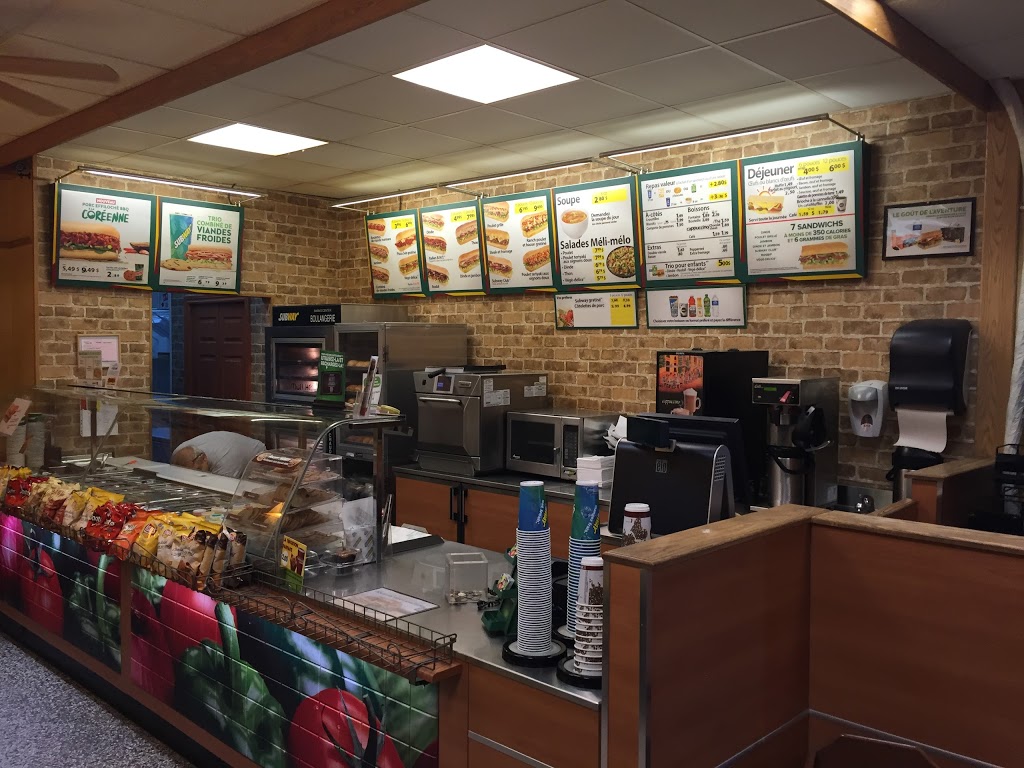 Subway | 27A Rue Principale Cp 302, Gracefield, QC J0X 1W0, Canada | Phone: (819) 463-1555