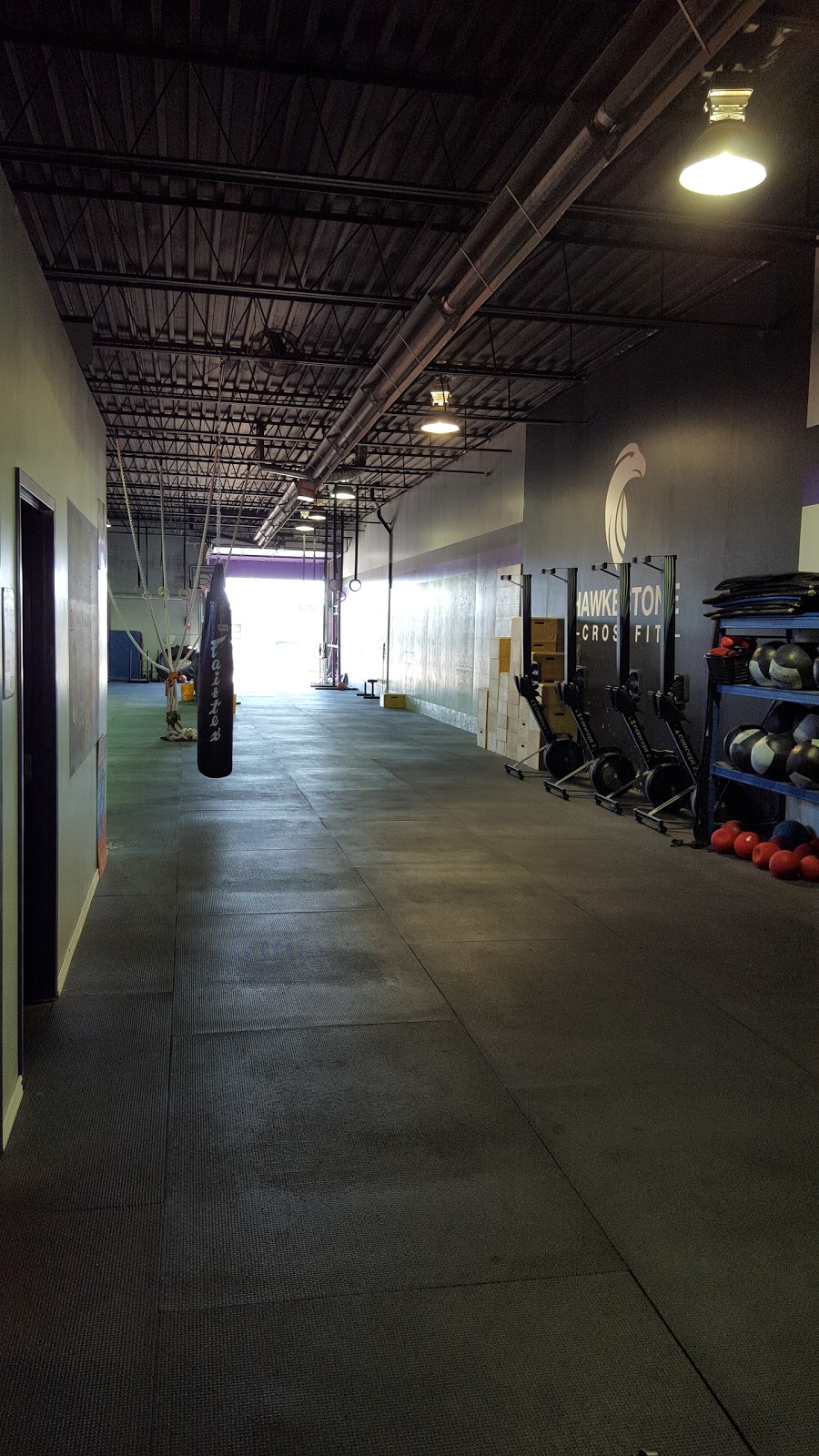 Hawkestone CrossFit | 3555 Hawkestone Rd, Mississauga, ON L5C 2V1, Canada | Phone: (905) 272-0001