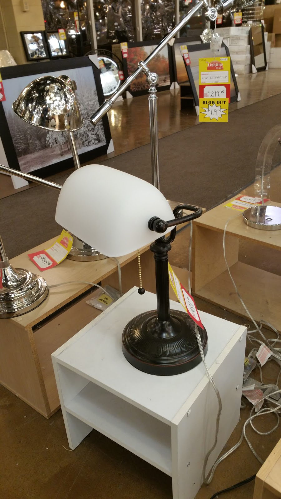 The Lighting Shoppe | 529 Hespeler Rd, Cambridge, ON N1R 6J2, Canada | Phone: (519) 622-2223