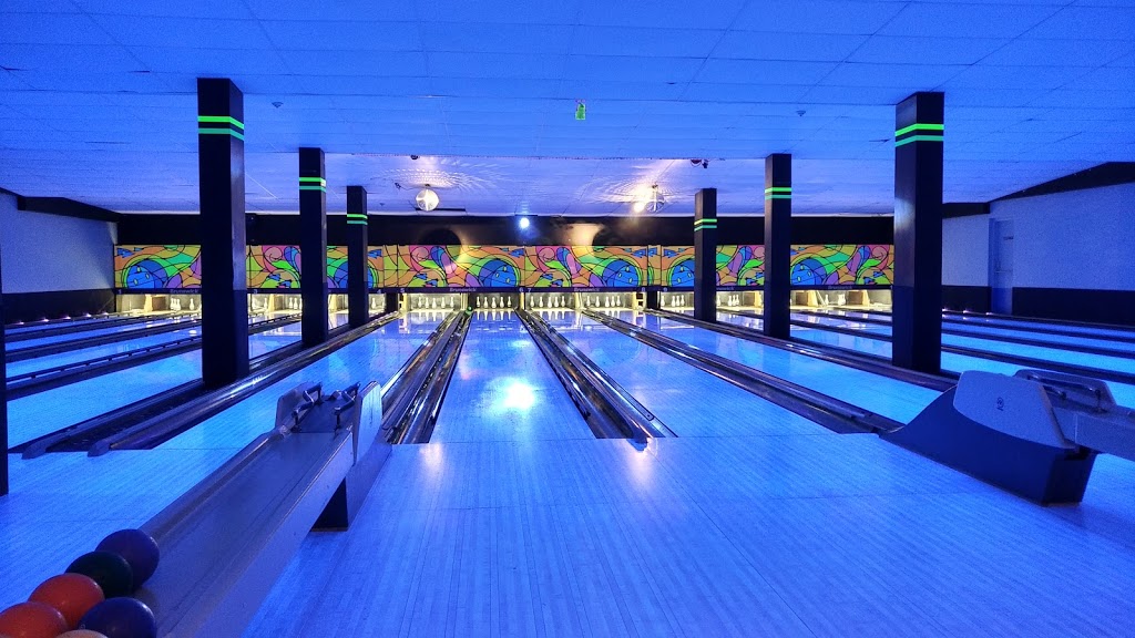 Alpine Bowling Lanes | 20 Alpine Ave, Saint Vital, MB R2M 0Y5, Canada | Phone: (204) 255-6100