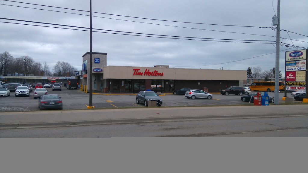 Southdown Plaza | 1375 Southdown Rd, Mississauga, ON L5J 2Z1, Canada | Phone: (416) 461-6100