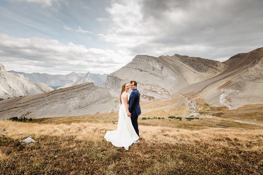 Geoff Wilkings - Calgary Wedding Photographer | 9 W Coach Pl, Calgary, AB T3H 0M7, Canada | Phone: (403) 826-9927