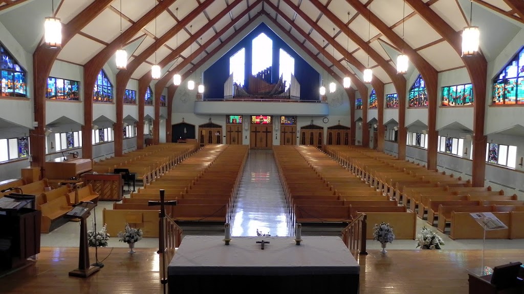 Eglise Sacre-Coeur /Sacred Heart Church | 72 Empire St, Welland, ON L3B 2L4, Canada | Phone: (905) 735-5823