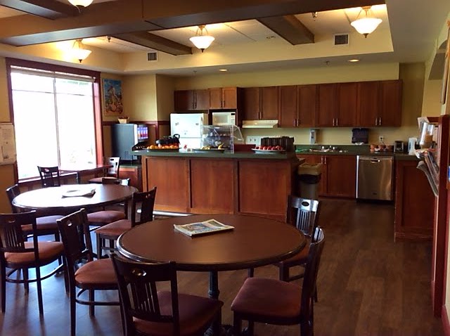 Lakeside Manor Retirement Residence | 681 Harbour Front Dr NE, Salmon Arm, BC V1E 3L7, Canada | Phone: (250) 832-0653