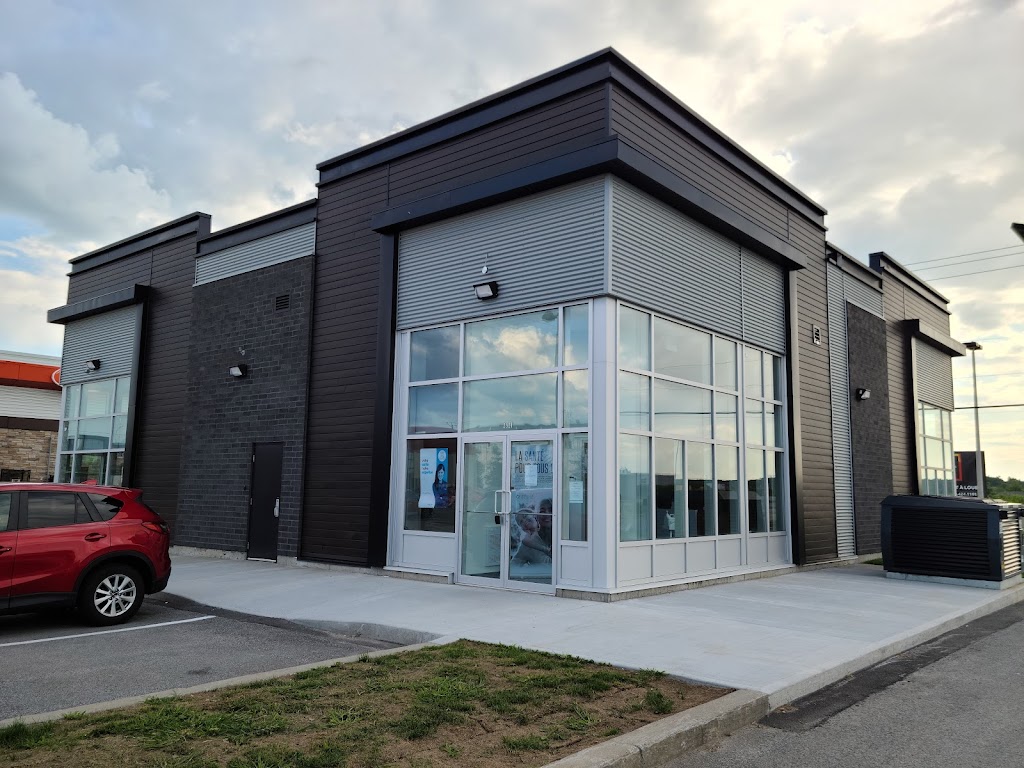 PhysioExtra Vaudreuil | 2921 Bd de la Gare, Vaudreuil-Dorion, QC J7V 9R2, Canada | Phone: (450) 510-9473