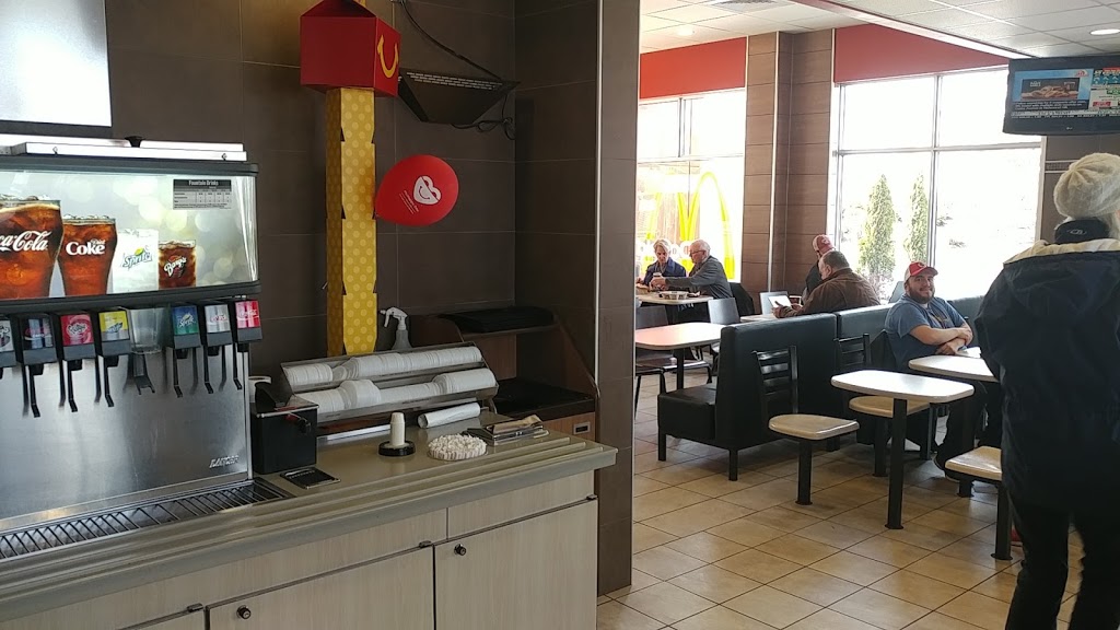 McDonalds | 2387 Highway #2, Bowmanville, ON L1C 4Z3, Canada | Phone: (905) 623-4200