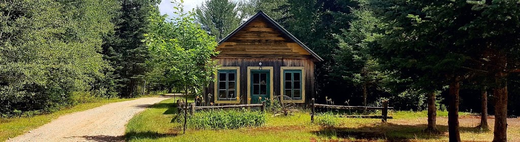 Chez Sophie et Richard | 1170 Rang du Lac Caché, Saint-Alexis-des-Monts, QC J0K 1V0, Canada | Phone: (819) 265-2505