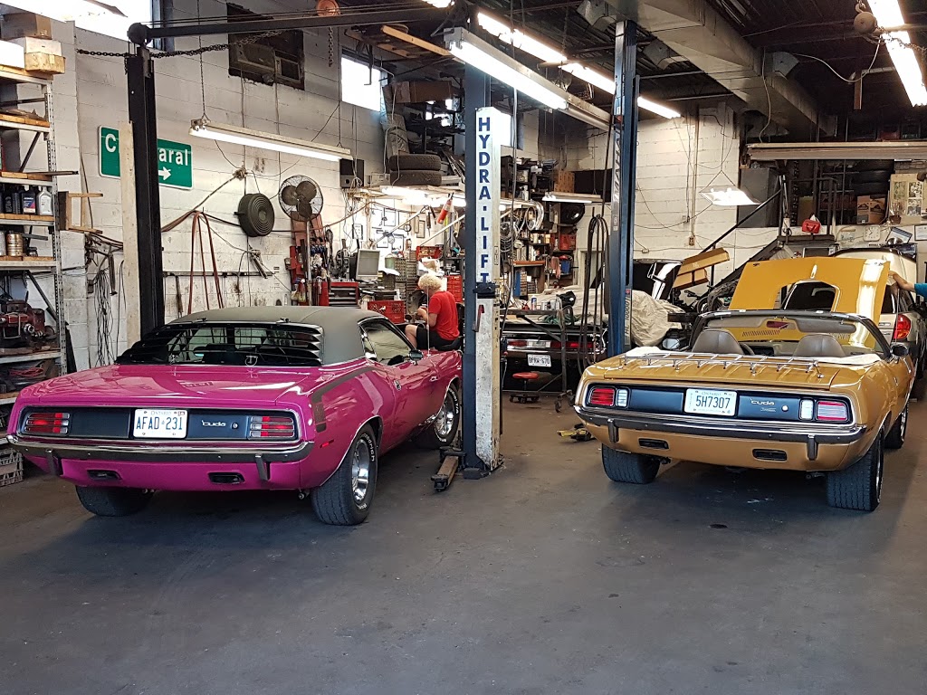 Mikes Auto Shop | 52 Industrial Rd, Richmond Hill, ON L4C 2Y1, Canada | Phone: (905) 737-9138